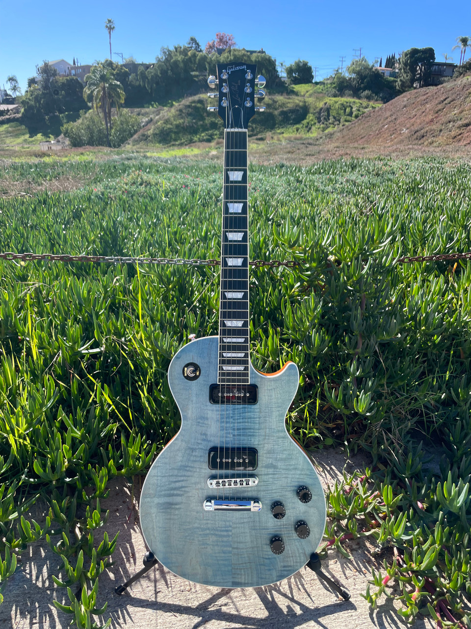 2018 Gibson Les Paul classic player plus Satin Ocean Blue SOLD